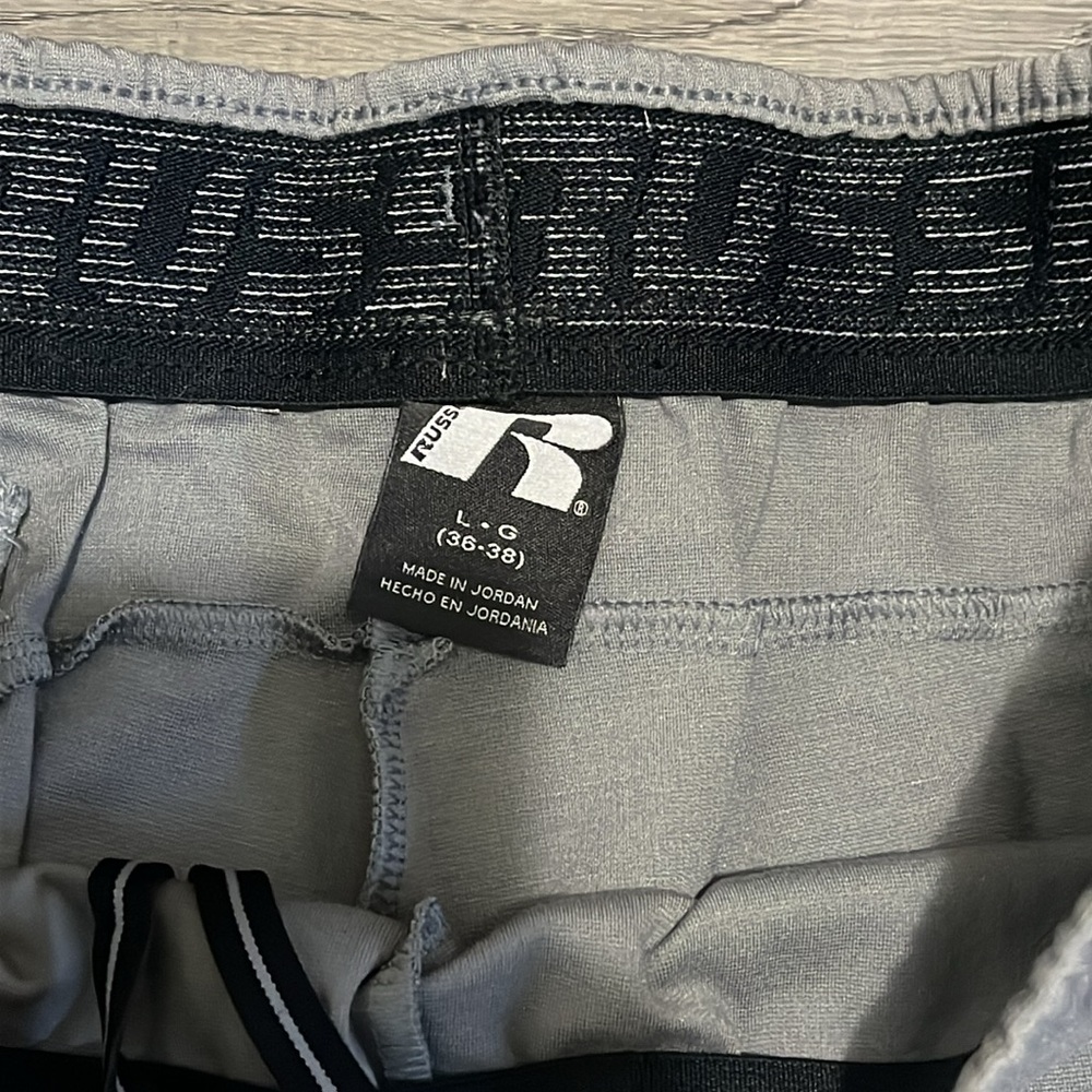 PANTS - Picture 2 of 4
